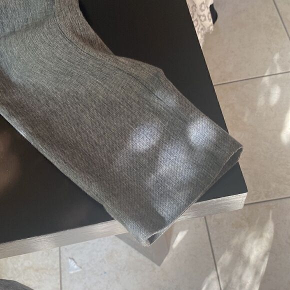 EUC Banana Republic grey dress pants . Size 2 - Slone - Picture 2 of 5